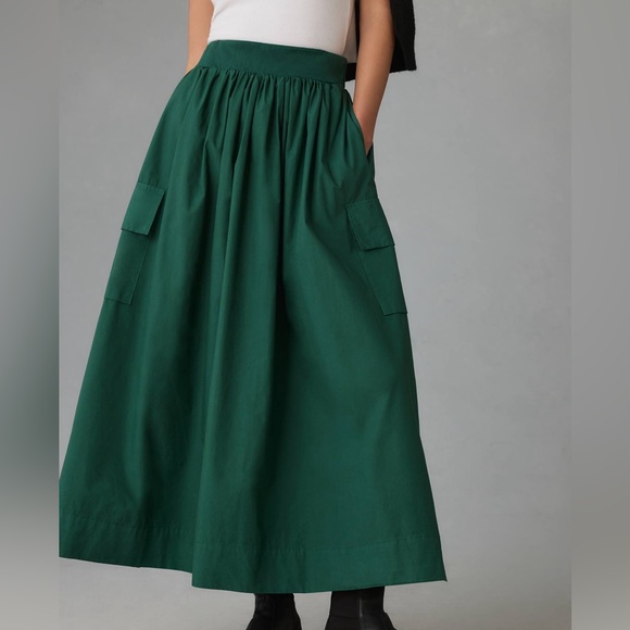 Stateside Dresses & Skirts - Stateside Structured Poplin Cargo Midi Skirt in Green